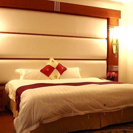 Guangzhou Zhuhai Special Economic Zone Hotel Стая снимка